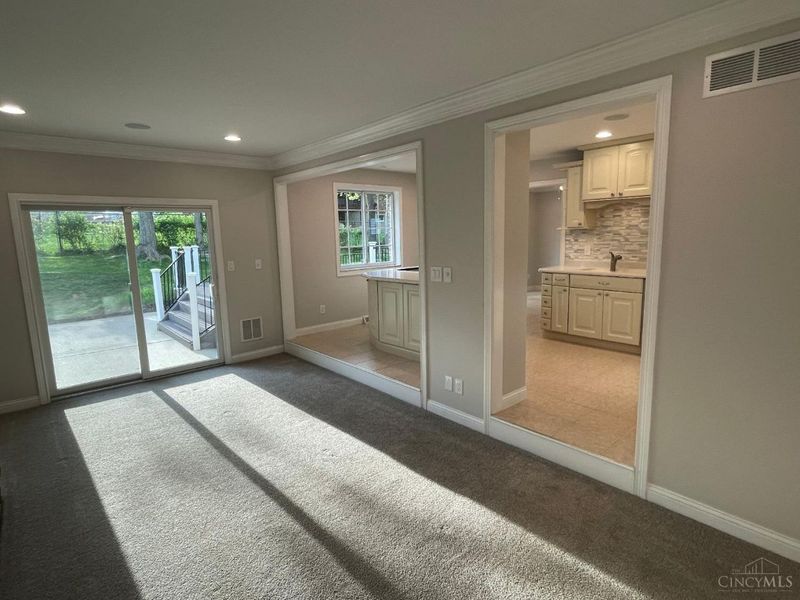 6368 Terra Court, Green Township, OH 45248 Photo 7