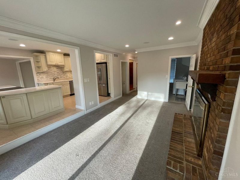 6368 Terra Court, Green Township, OH 45248 Photo 8