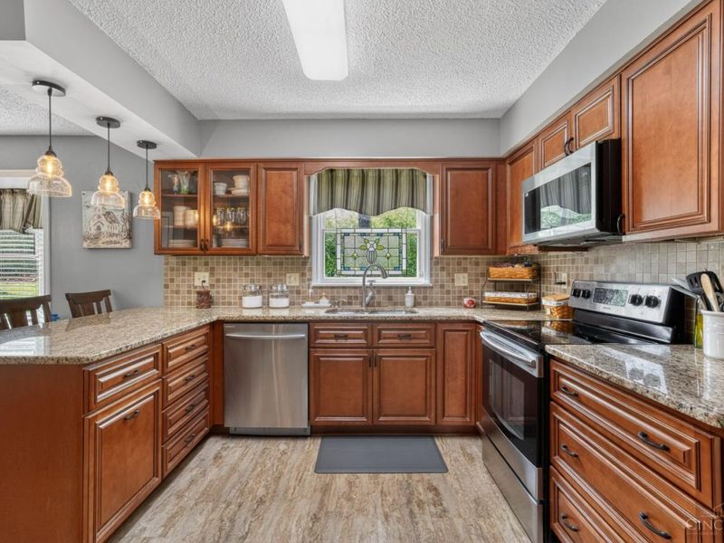 620 Tara Oaks Drive, Middletown, OH 45042 Photo 11