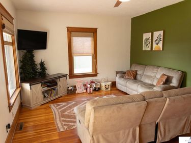 711 14th Street , Aurora, NE 68818