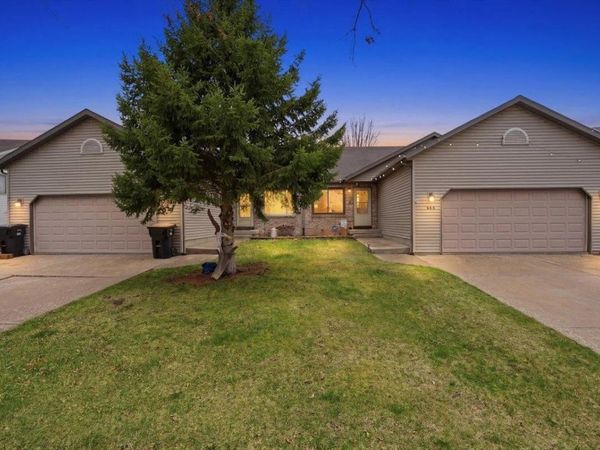 620 Constitution Lane, DeForest, WI 53532