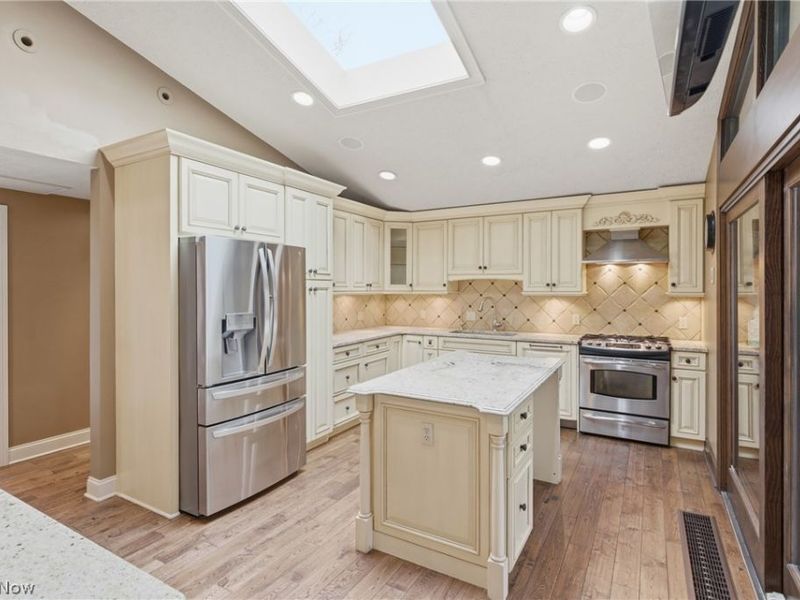 9715 Stafford Road, Chagrin Falls, OH 44023 Photo 11