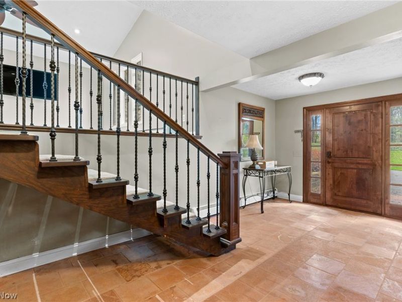 9715 Stafford Road, Chagrin Falls, OH 44023 Photo 5