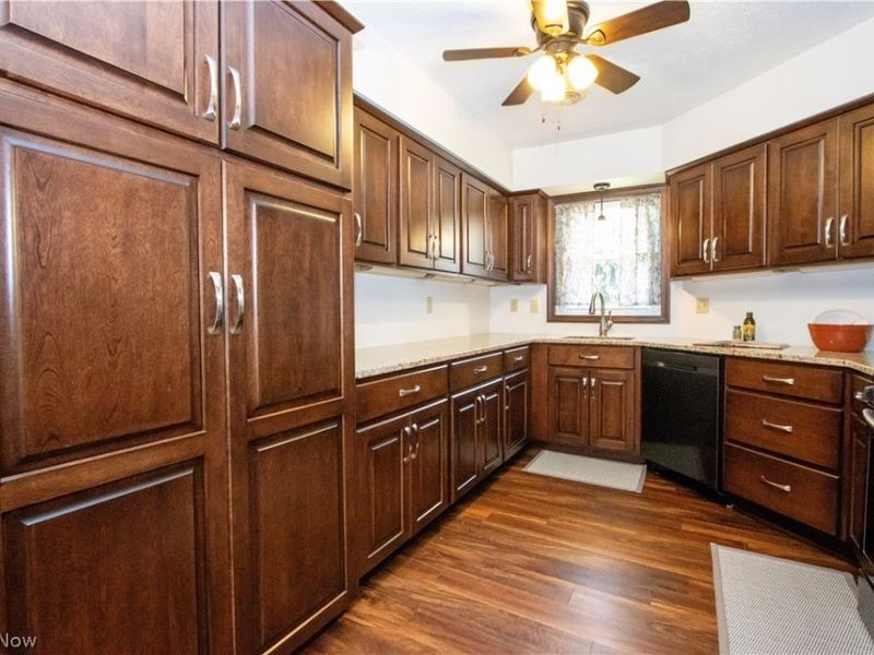 594 Forest Creek Drive, Wooster, OH 44691 Photo 13