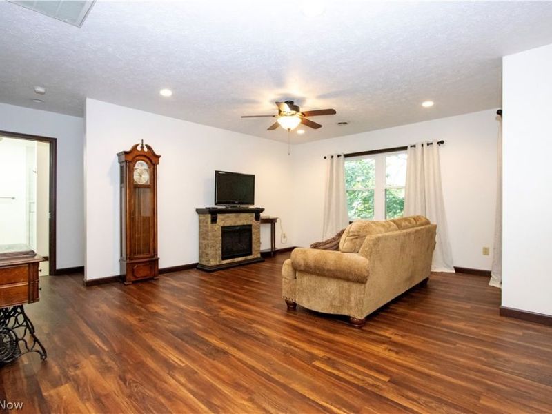 594 Forest Creek Drive, Wooster, OH 44691 Photo 8