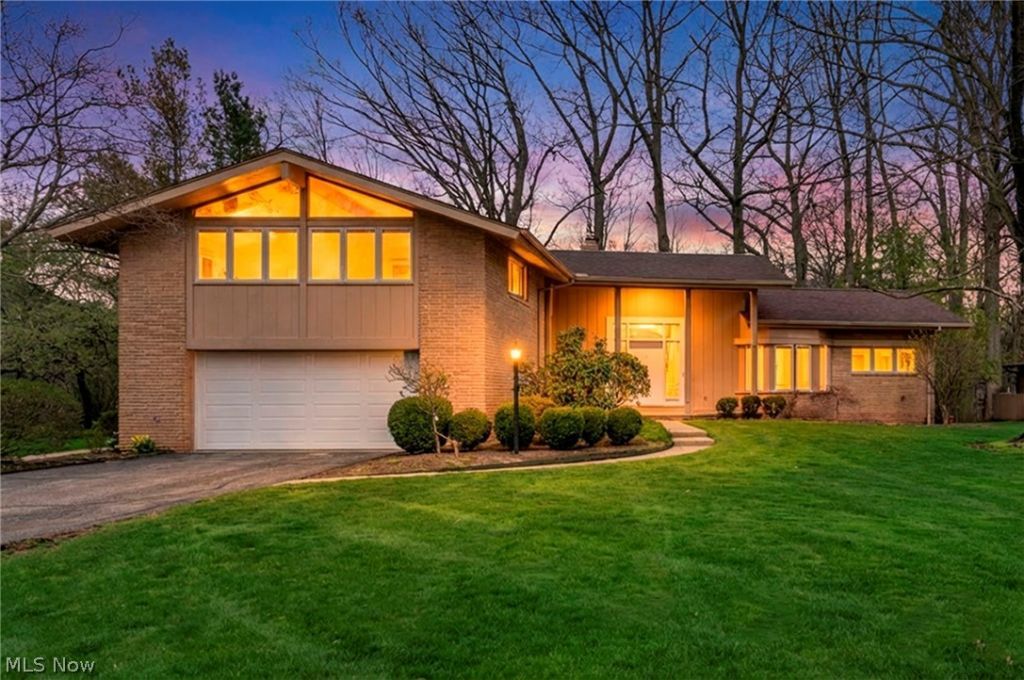 3565 Eldorado Drive , Rocky River, OH 44116