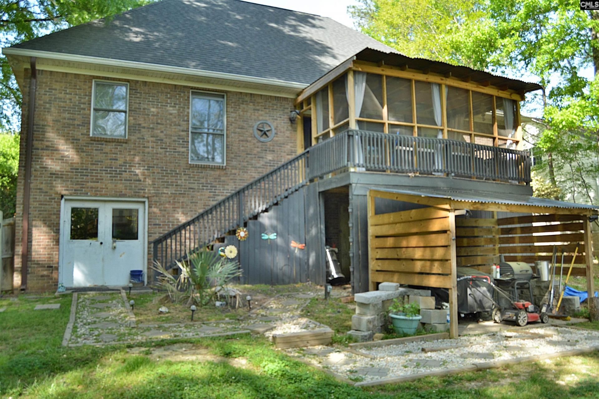 15 Falbrook Court Photo 29