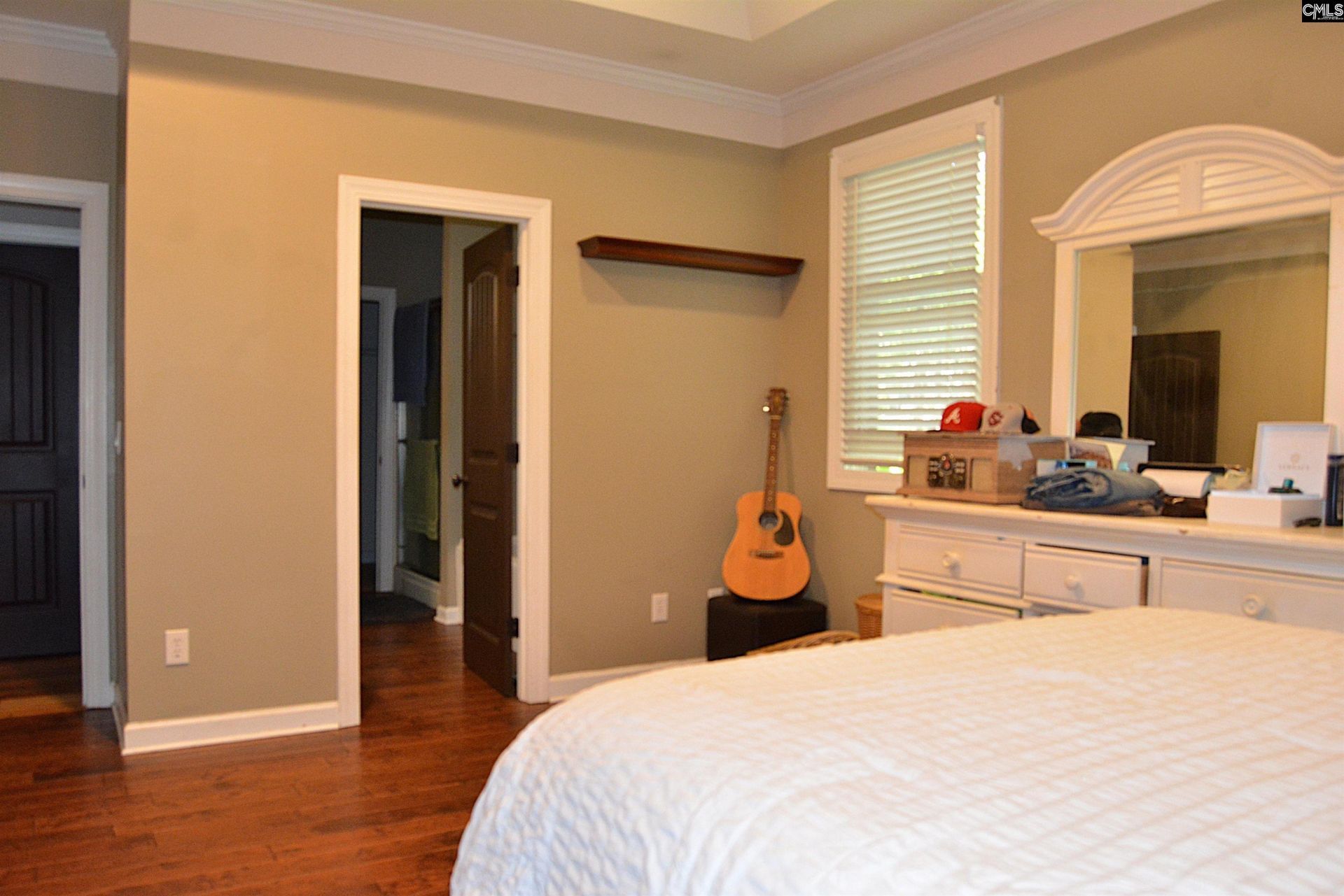 15 Falbrook Court Photo 41