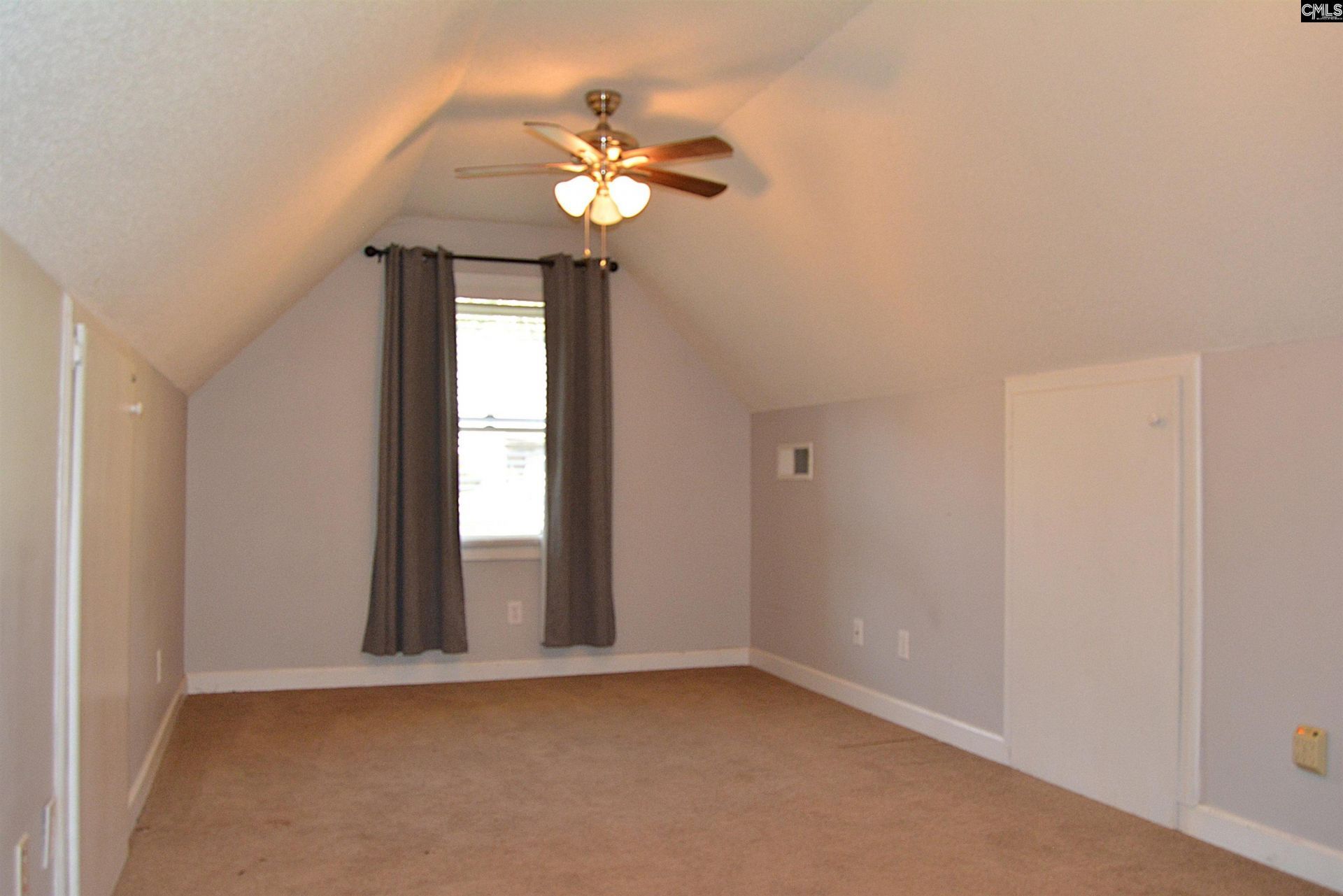 15 Falbrook Court Photo 44