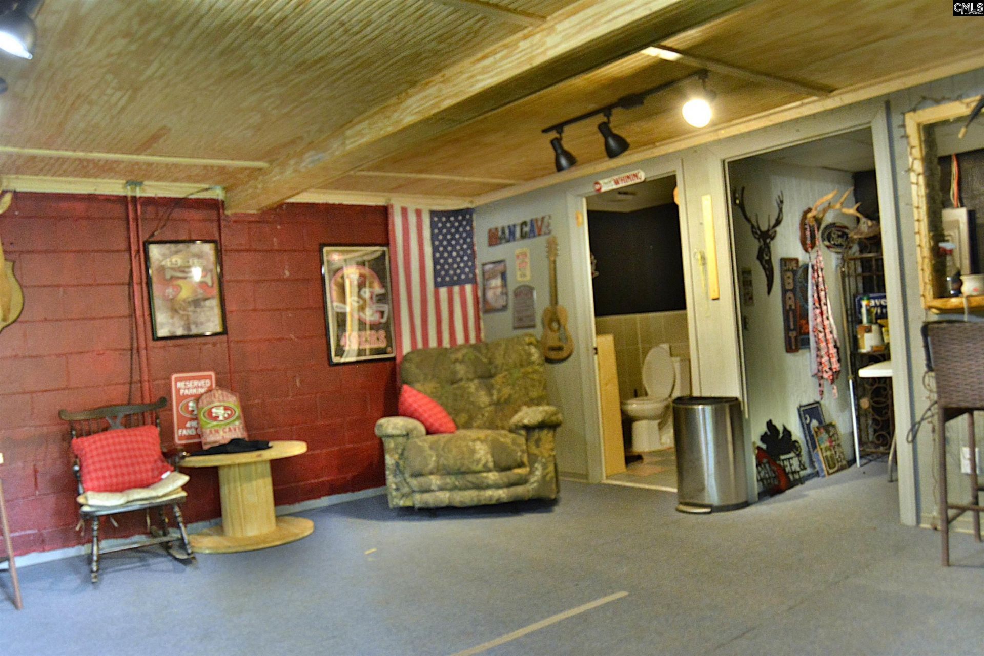 15 Falbrook Court Photo 47