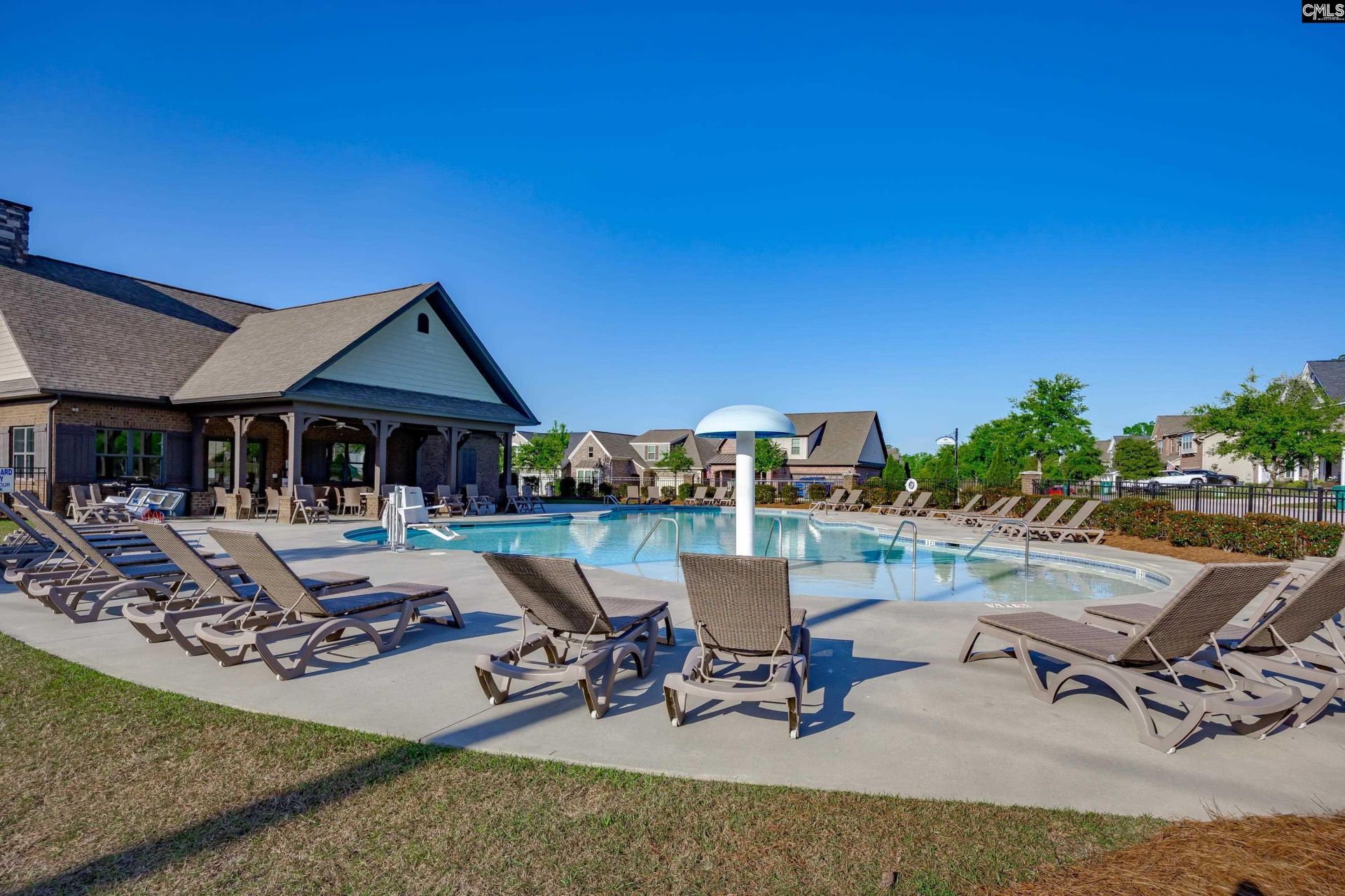 119 Cressingham Court Photo 33