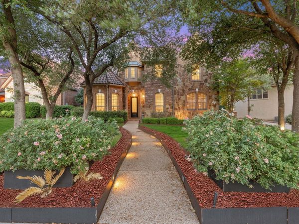 1917 Lakecliff Hills LN, Austin, TX 78732