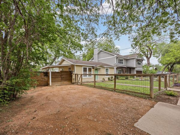 2403 S 2nd ST, Austin, TX 78704