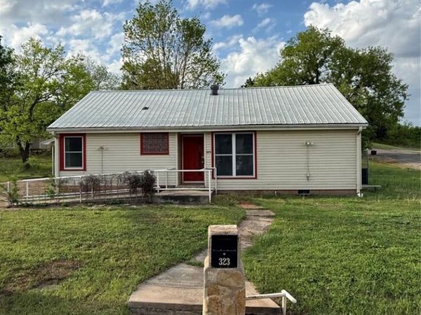 323 W 6th Street, Chandler, OK 74834