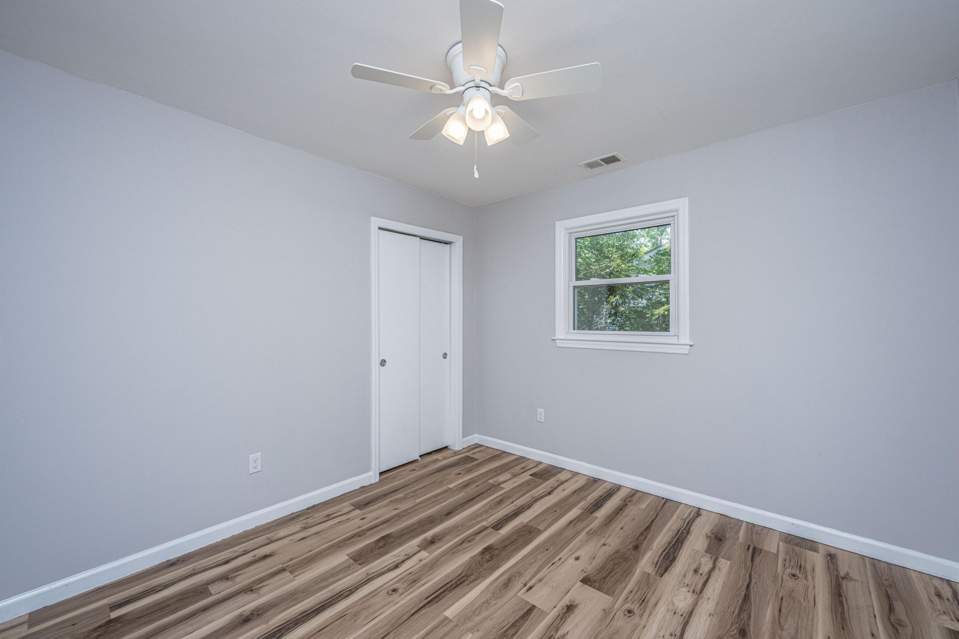 113 Monroe Drive Photo 23