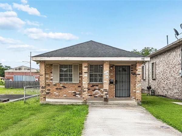 2135 DELERY Street, New Orleans, LA 70117