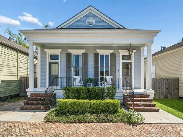 825 PLEASANT Street, New Orleans, LA 70115