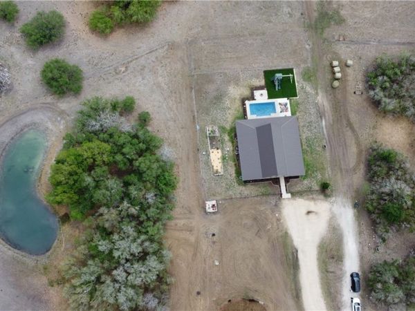 1370 E Ward Street, Goliad, TX 77963