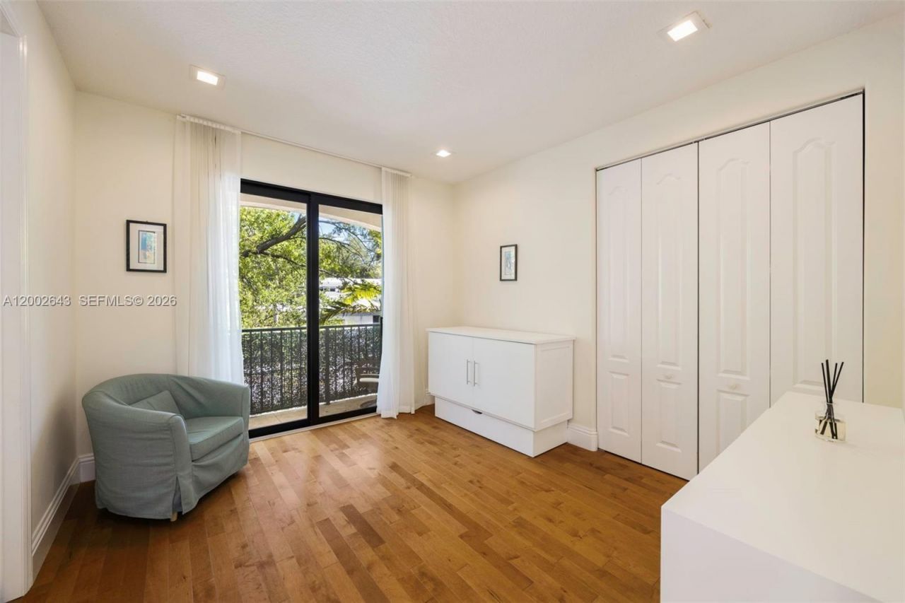 2301 Tigertail Ave, Coconut Grove, FL 33133 Photo