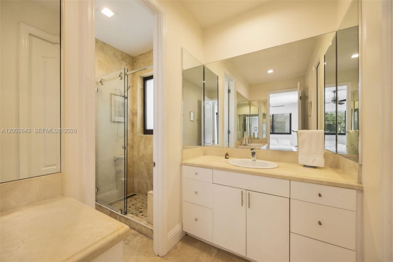 2301 Tigertail Ave, Coconut Grove, FL 33133 Photo