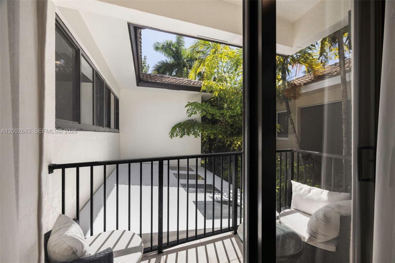 2301 Tigertail Ave, Coconut Grove, FL 33133 Photo