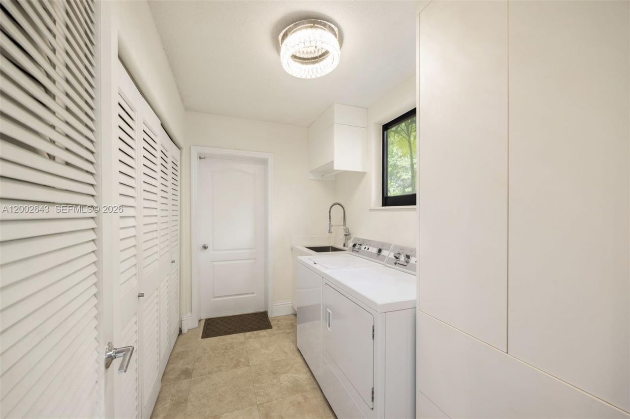 2301 Tigertail Ave, Coconut Grove, FL 33133 Photo