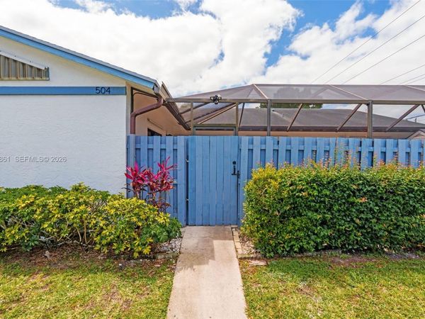 504 Timberlane Cir , Green Acres, FL 33463