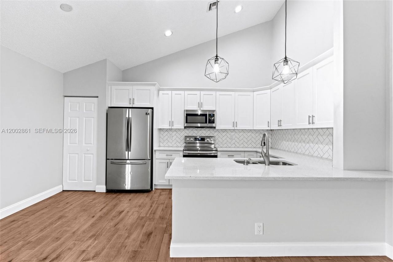 504 Timberlane Cir, Greenacres, FL 33463 Photo