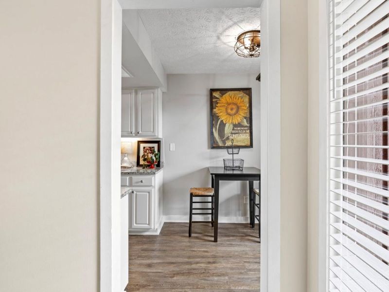 8318 Whisper Way, West Chester, OH 45069 Photo 11