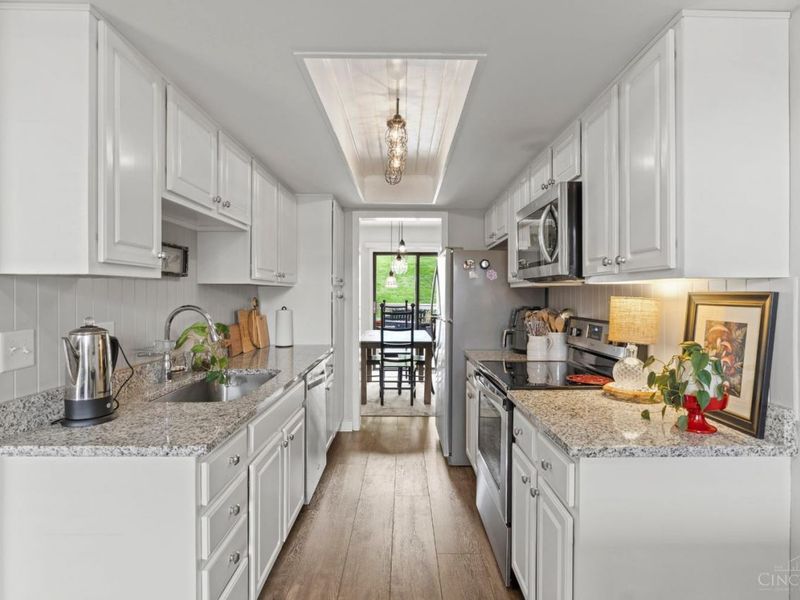 8318 Whisper Way, West Chester, OH 45069 Photo 12