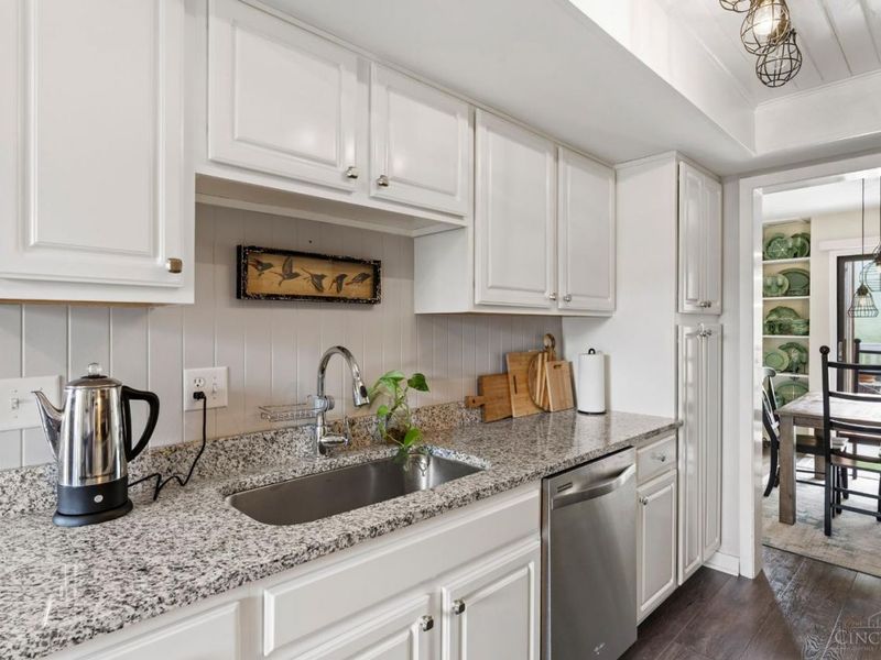 8318 Whisper Way, West Chester, OH 45069 Photo 13