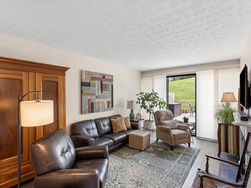 8318 Whisper Way, West Chester, OH 45069 Photo 21