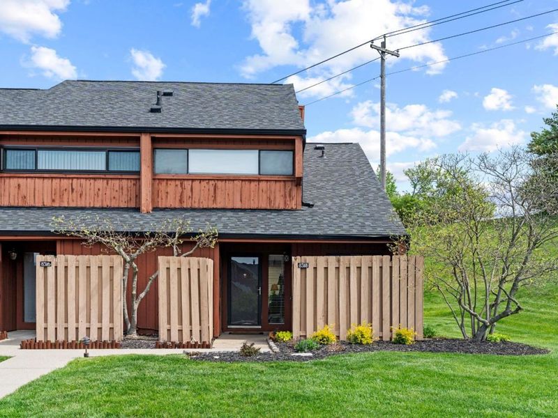 8318 Whisper Way, West Chester, OH 45069 Photo 4