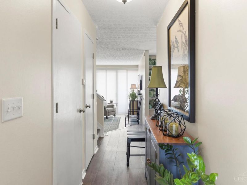 8318 Whisper Way, West Chester, OH 45069 Photo 7