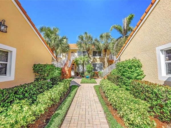 2365 Bayou LN, Unit 7003, NAPLES, FL 34112