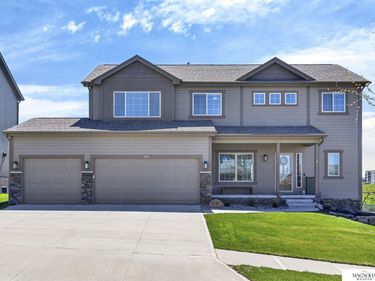 19875 L Street , Omaha, NE 68135