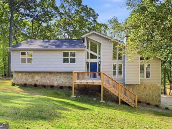 6870 Creekwood Drive, Douglasville, GA 30135