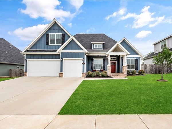 6414 S 63rd Street , Rogers, AR 72758