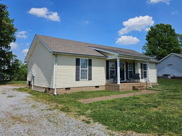 514 N Harris Rd, Portland, TN 37148