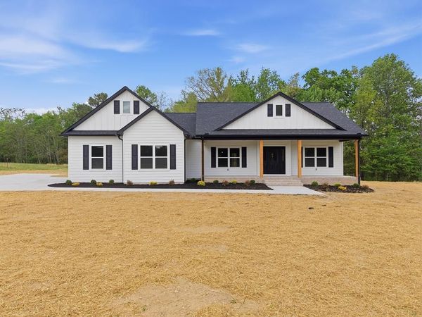 11100 H O Allison Rd, Baxter, TN 38544