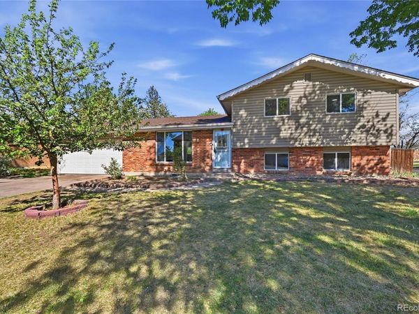 994 S Victor Street , Aurora, CO 80012