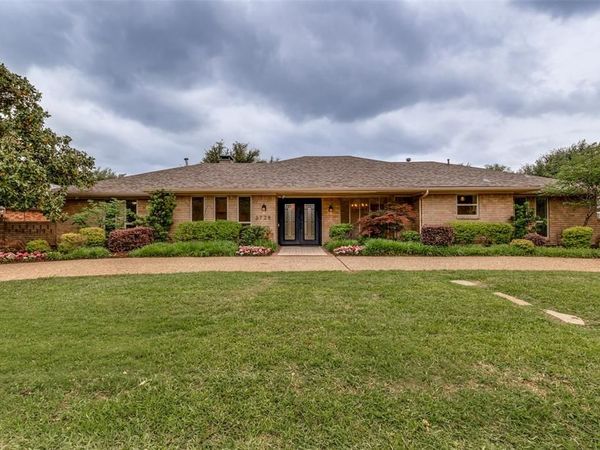 3728 Princess Lane , Dallas, TX 75229