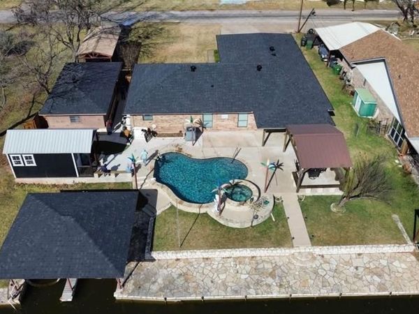 3702 Lake Vista Court, Granbury, TX 76049