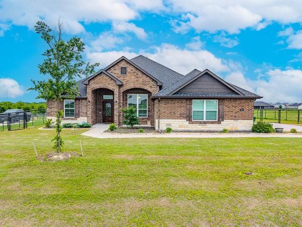 197 Stone Canyon Drive, Rhome, TX 76078