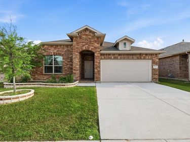 1044 Blackhorse Trail, Fort Worth, TX 76247