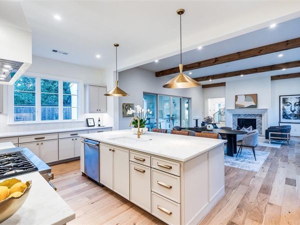 3935 Hawick Lane , Dallas, TX 75220