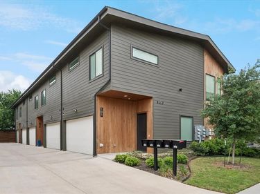 2130 Lovedale Avenue, Unit 102, Dallas, TX 75235