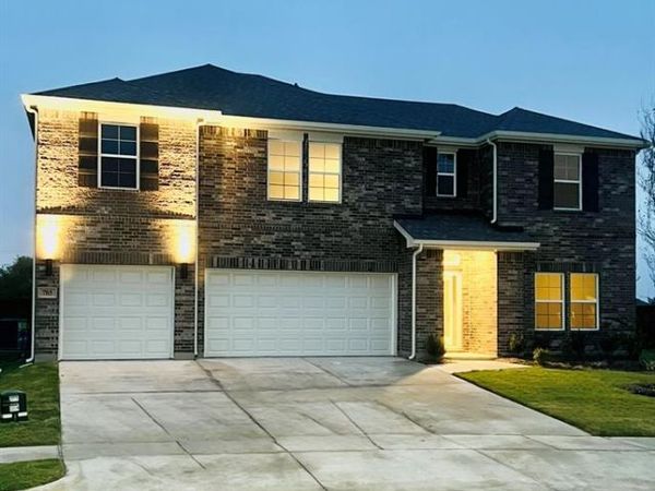 785 Vineyard Way, Forney, TX 75126