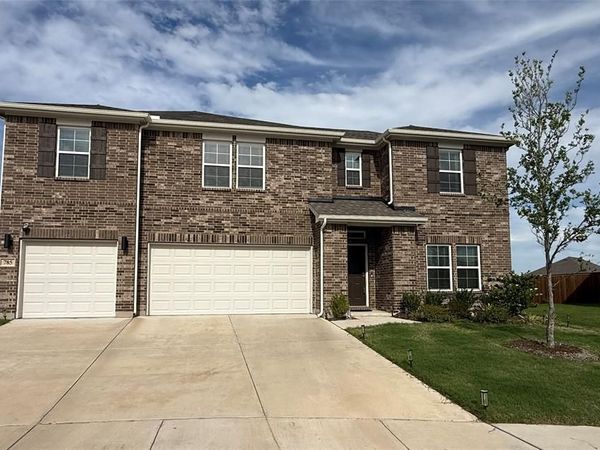 785 Vineyard Way, Forney, TX 75126