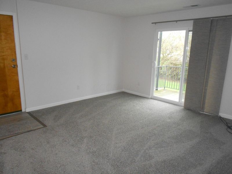 5275 Portland Street, Unit 204, Columbus, OH 43235 Photo 4